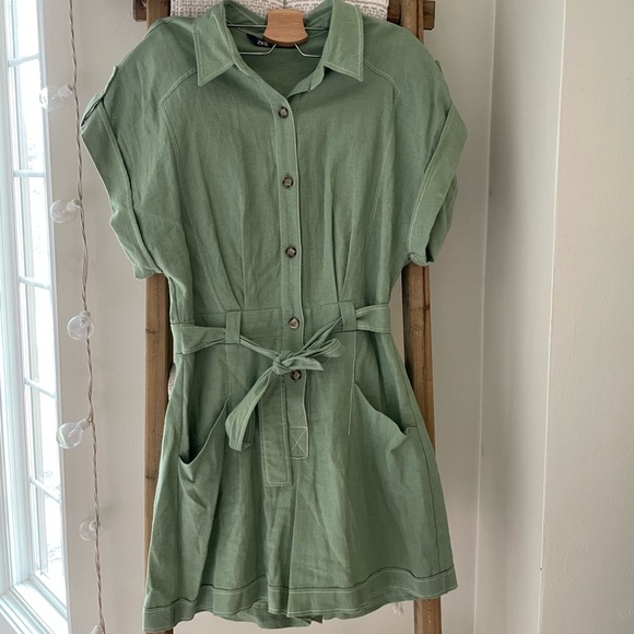 Zara Green Romper - Picture 1 of 4